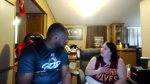 Queen N King Fun Night online show from June 12, 5:06 am