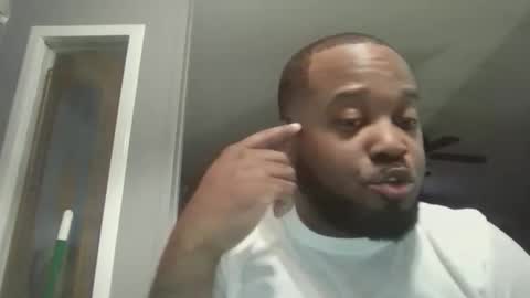 Queen N King Fun Night online show from February 23, 8:27 am