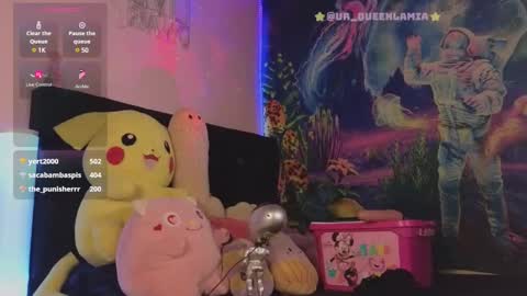 Snapshot of queenlamia chatting on February 5, 7:39 am Taurus online show from February 5, 7:39 am