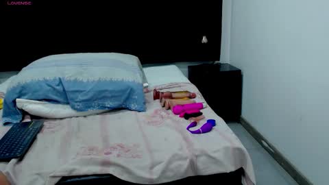 VickyBoobss online show from September 26, 11:24 pm