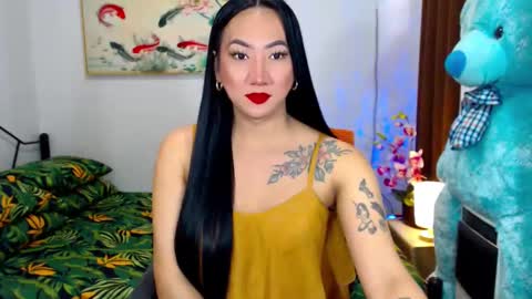 QUEEN online show from January 26, 1:09 am