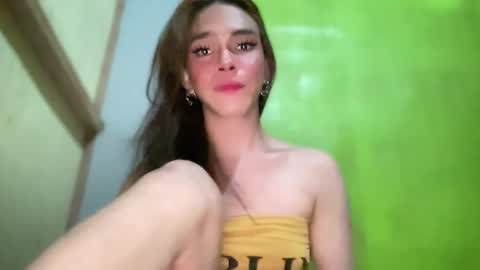 QUEEN online show from November 11, 6:54 pm