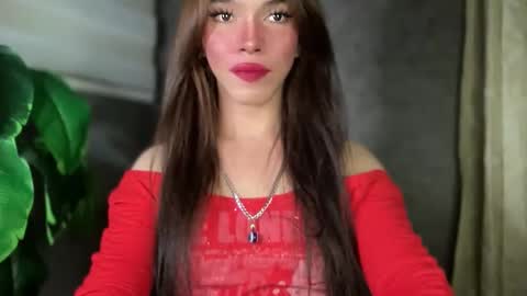 QUEEN online show from February 7, 9:45 am