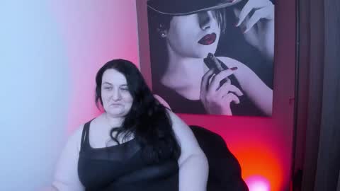 Snapshot of queenofhaze chatting on September 20, 1:36 pm you may simply address Me with Your Grace online show from September 20, 1:36 pm