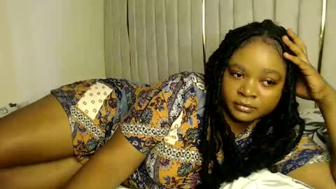 Snapshot of queenofsouls chatting on December 7, 4:59 am . online show from December 7, 4:59 am