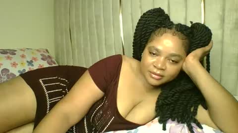 Snapshot of queenofsouls chatting on January 2, 1:38 am . online show from January 2, 1:38 am