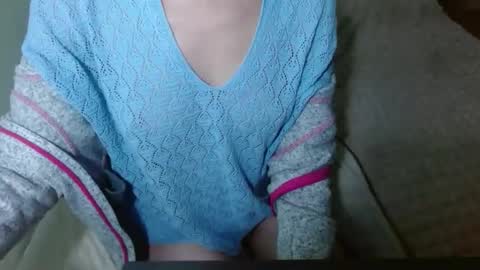 queenoftenderness online show from February 1, 8:28 pm