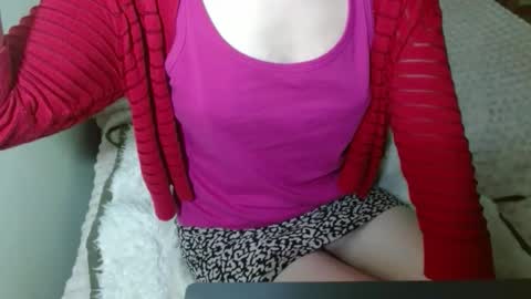 queenoftenderness online show from February 5, 6:44 pm