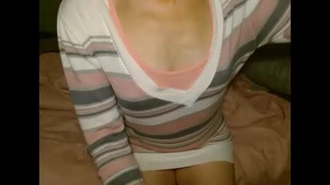 queenoftenderness online show from October 13, 10:23 pm