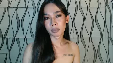 Snapshot of queenpaulaxx chatting on December 7, 1:57 pm Paula watson online show from December 7, 1:57 pm