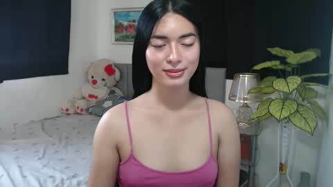 QueenPinay69 online show from October 12, 7:12 am
