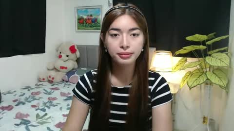 Snapshot of queenpinay69 chatting on September 16, 3:04 pm QueenPinay69 online show from September 16, 3:04 pm