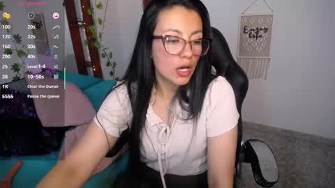 queenrose94 online show from February 26, 4:21 pm