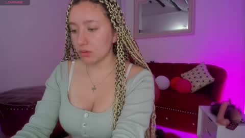 Queen Rose  online show from February 12, 12:12 pm