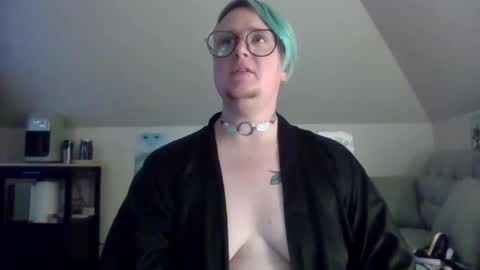 queerlyjaz online show from October 2, 2:10 am