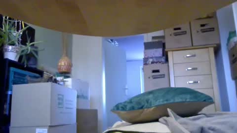 quetequeres online show from January 9, 11:16 am