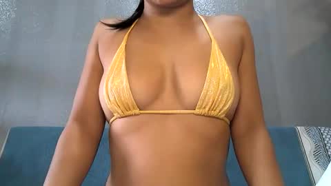 Snapshot of quinnlacey1 chatting on February 26, 7:02 am asian hotwife tits 21 slut ass spank online show from February 26, 7:02 am