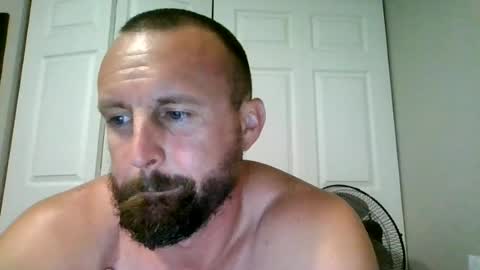 r_shackleford15 online show from July 9, 8:24 pm
