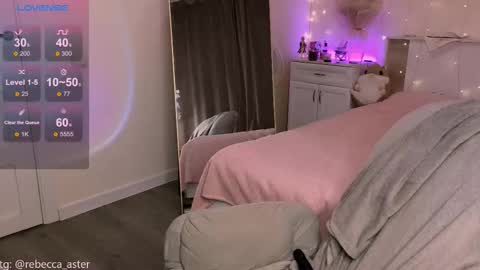 Rebecca  Becc online show from October 2, 5:01 pm