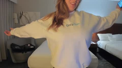 Rach ONeill online show from December 6, 12:07 am