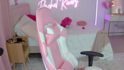 Rachel Rivers online show from January 8, 10:48 pm