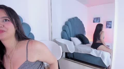 Snapshot of rachel_ribeiro chatting on February 22, 6:19 pm Rachel Ribeiro online show from February 22, 6:19 pm