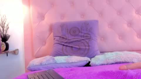 rachel_rivera99 online show from February 28, 2:20 pm