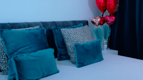 rachelbells0000 online show from February 20, 4:53 pm