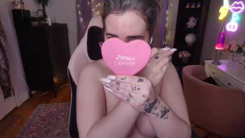 Snapshot of rachelbrooksxx chatting on January 1, 7:43 pm Rachel Brooks online show from January 1, 7:43 pm