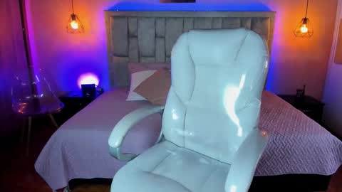 Rachel online show from October 6, 2:46 pm