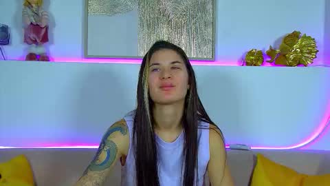 RachellSimpson online show from December 19, 6:47 pm