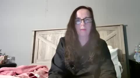 Radiant Peach Goddess online show from February 16, 5:59 am