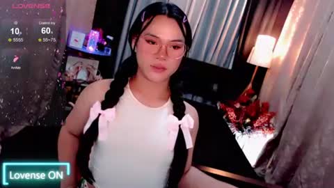 raeganclinton online show from September 15, 2:13 am