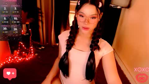 raeganclinton online show from October 10, 7:03 am