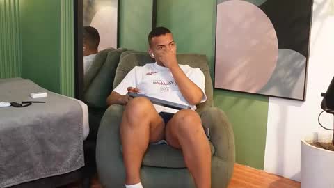 rafa_cruz online show from December 17, 12:12 pm