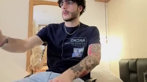 R A F A E L online show from February 17, 8:41 pm