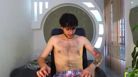 Snapshot of rafael_mendez chatting on September 12, 10:23 pm R A F A E L online show from September 12, 10:23 pm