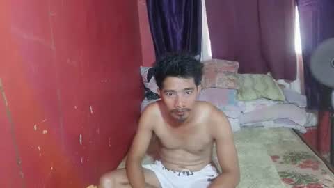 Raffyhardcock4u online show from May 2, 4:40 am