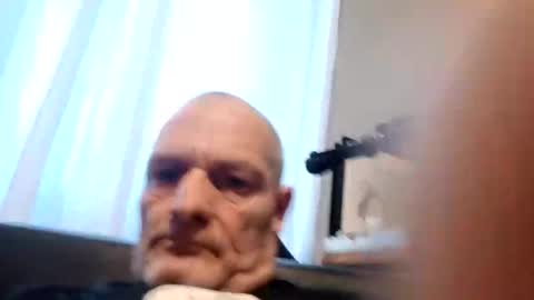 Snapshot of ragingzef69 chatting on September 15, 5:42 am Bigthickdickinvic online show from September 15, 5:42 am