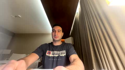 ragnearyou online show from October 11, 9:40 pm