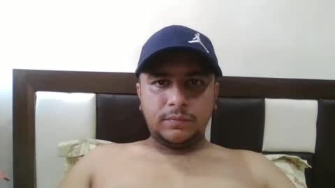 Snapshot of rahuldave007 chatting on December 5, 2:47 am Dave online show from December 5, 2:47 am