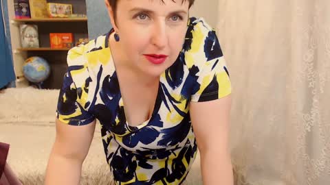 rainbowladyy online show from January 10, 2:45 pm