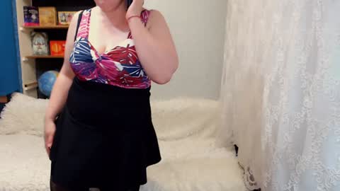 rainbowladyy online show from December 3, 3:17 pm