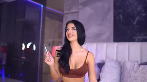 Snapshot of raisakali chatting on September 19, 4:00 pm Raisa online show from September 19, 4:00 pm