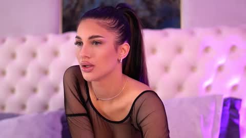 Snapshot of raisakali chatting on March 6, 6:05 pm Raisa online show from March 6, 6:05 pm