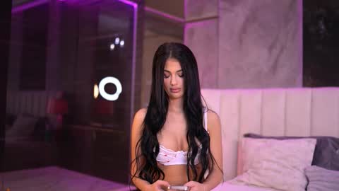 Raisa online show from February 4, 4:44 pm