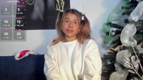 Snapshot of rajjnar_nina chatting on December 12, 3:32 am Nina online show from December 12, 3:32 am