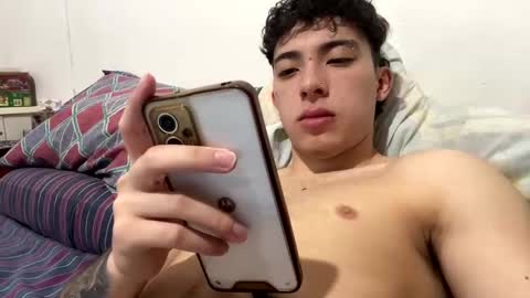 ramiroo2312 online show from November 19, 10:19 pm