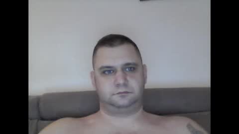 Snapshot of ramon0688 chatting on February 17, 8:27 pm Ramon online show from February 17, 8:27 pm