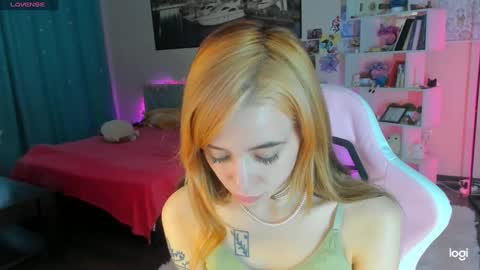 Snapshot of ramona_terner chatting on February 1, 8:50 am Ramona terner online show from February 1, 8:50 am